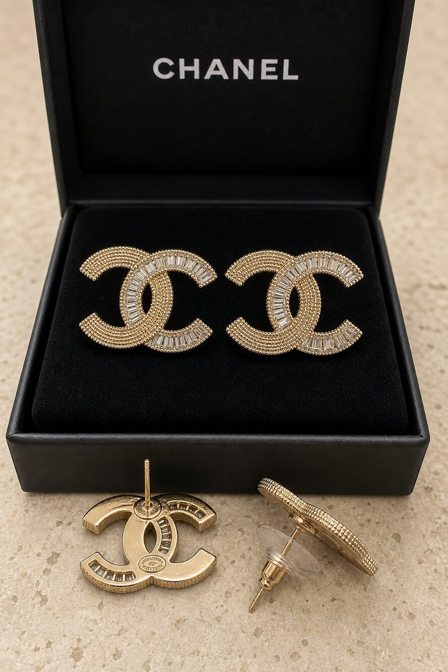 CHANEL Classic Parisian Earrings Style 29 | New with Box - Picture 3 of 9